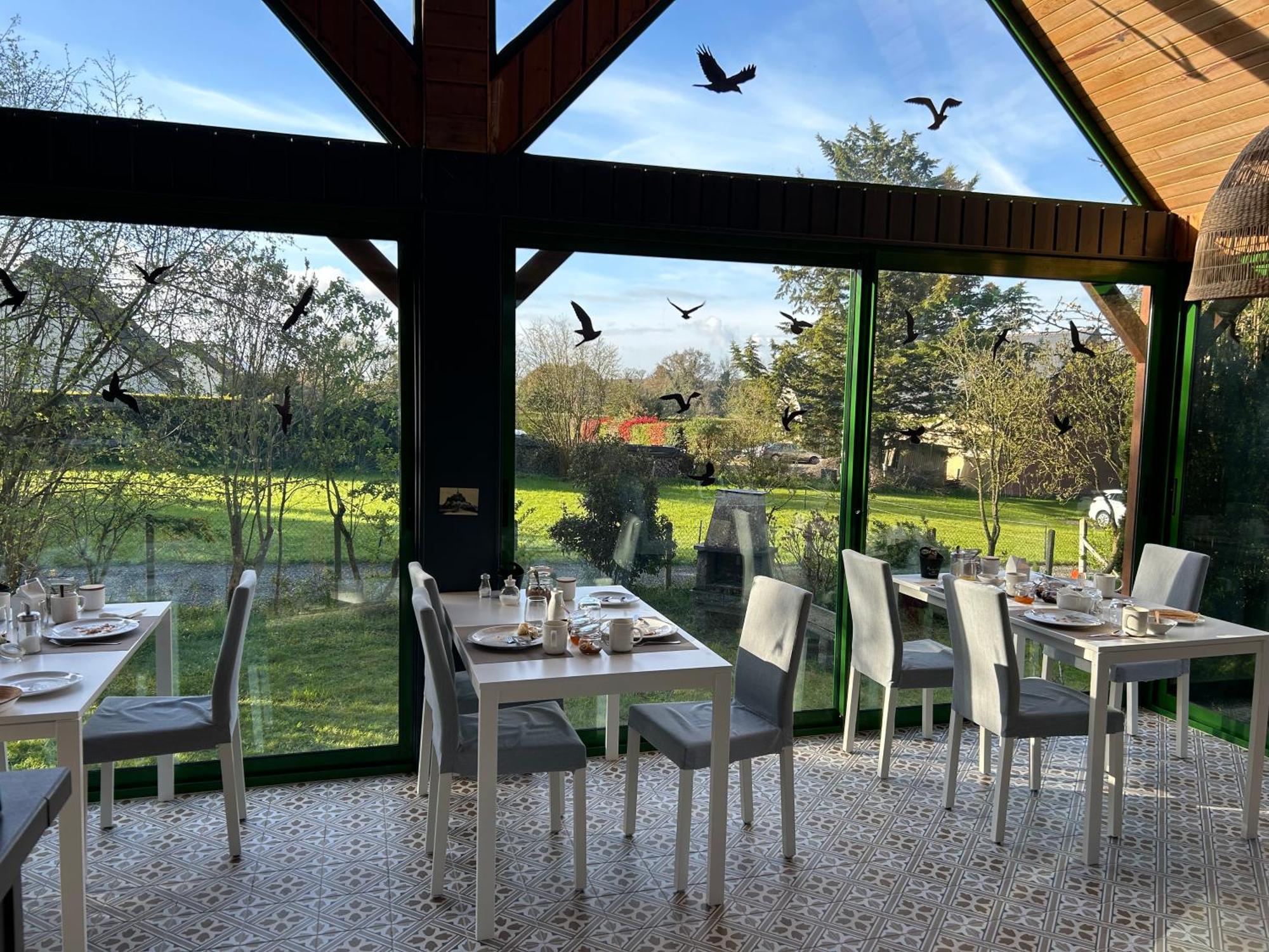 Arc En Ciel Du Mont Bed & Breakfast Pontorson Ngoại thất bức ảnh